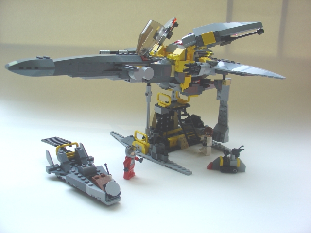 x-wing_mounted_on_repair_station.jpg