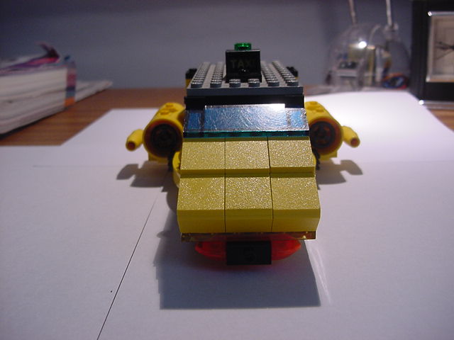 2_taxi_front.jpg