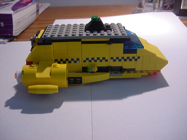 7_taxi_side.jpg