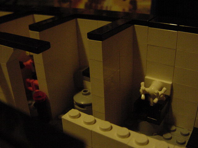 14bathroom.jpg