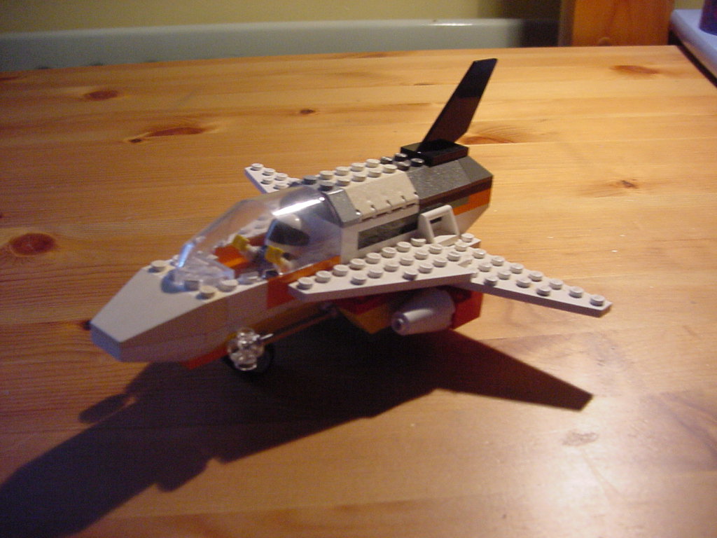plane_front.jpg