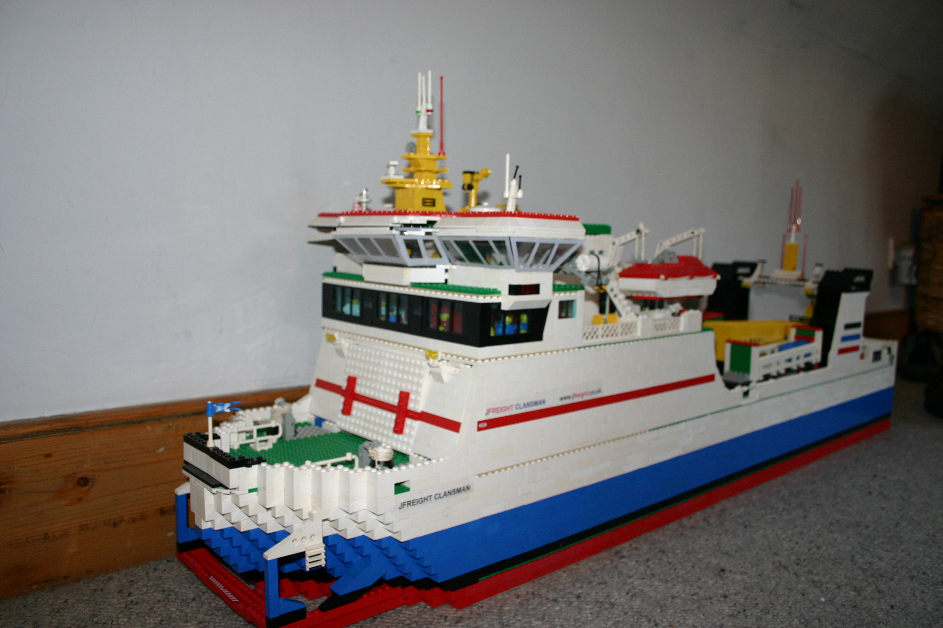 lego_may_2005_008.jpg
