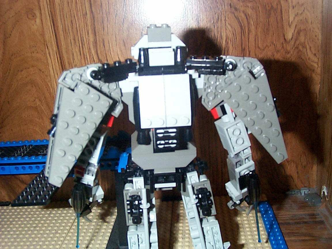 mech-back-and-wings.jpg