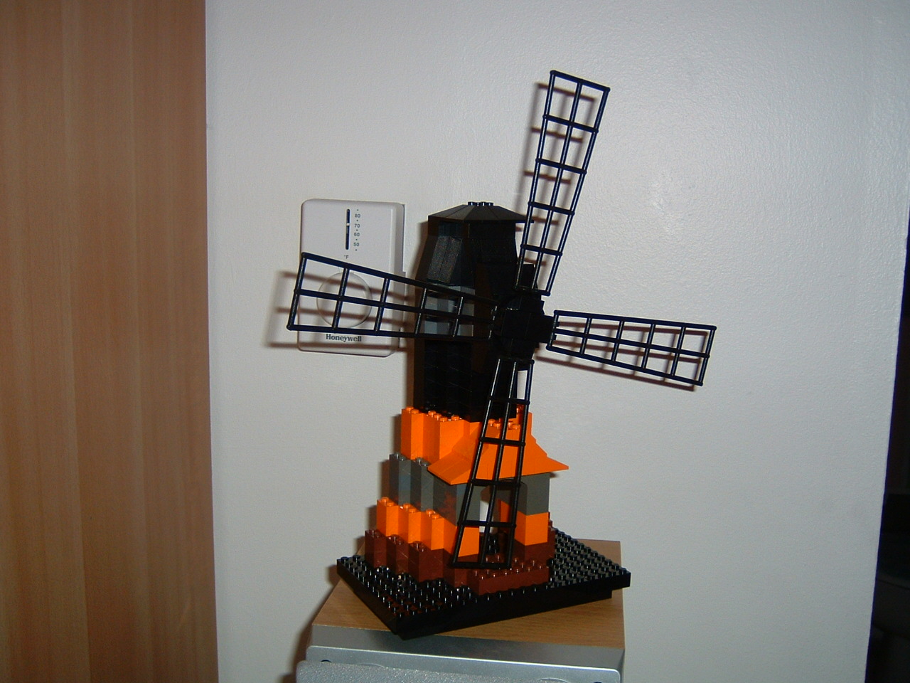 windmill1.jpg