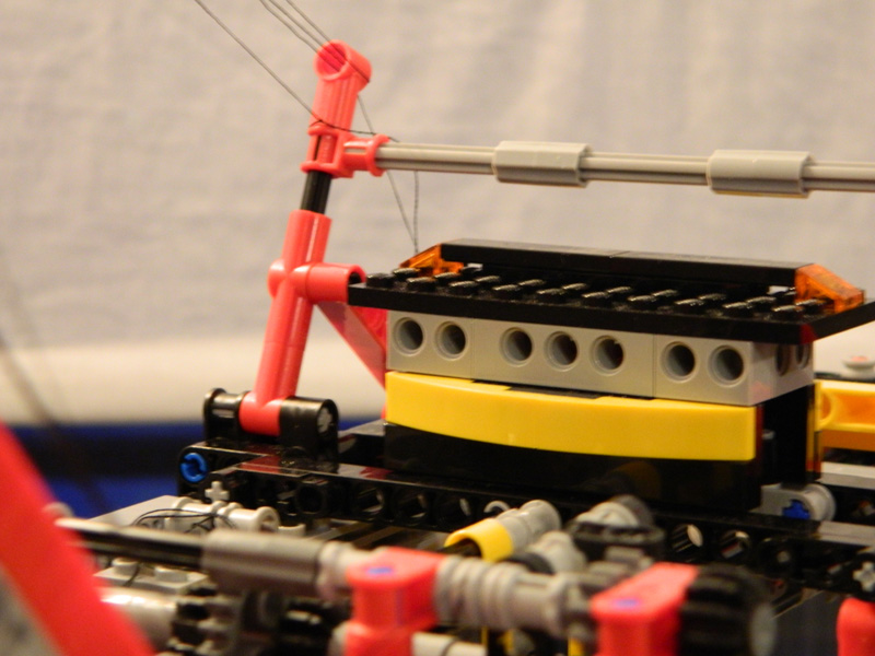 final_floating_crane_2_-_tsats.jpg