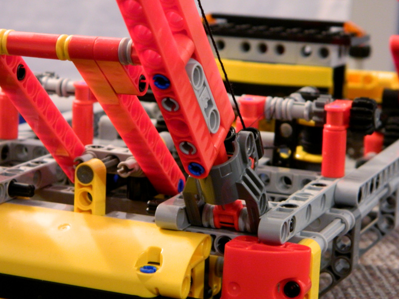 final_floating_crane_3_-_tsats.jpg