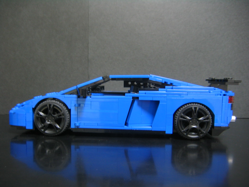 gallardo_002.jpg