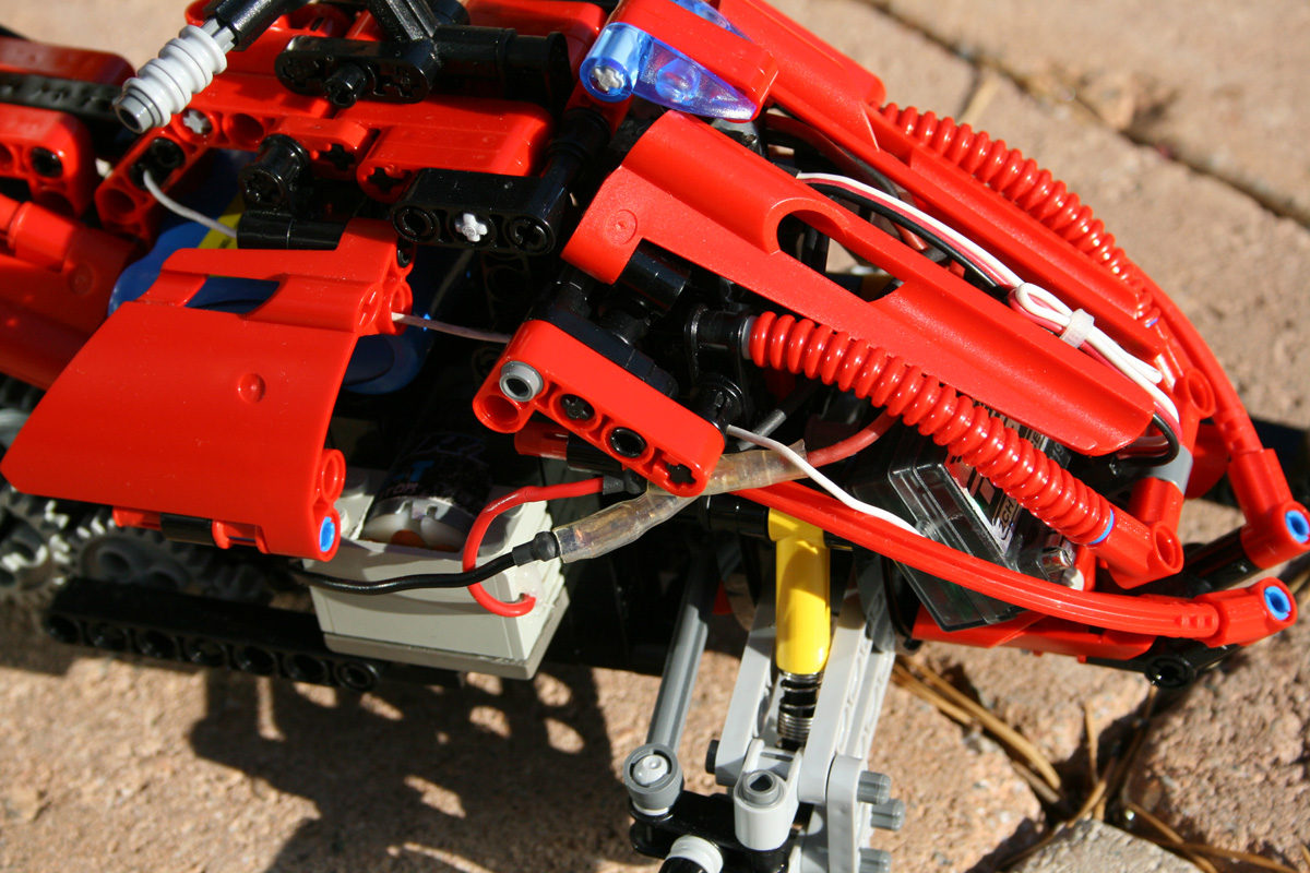 rc_snowmobile_05.jpg