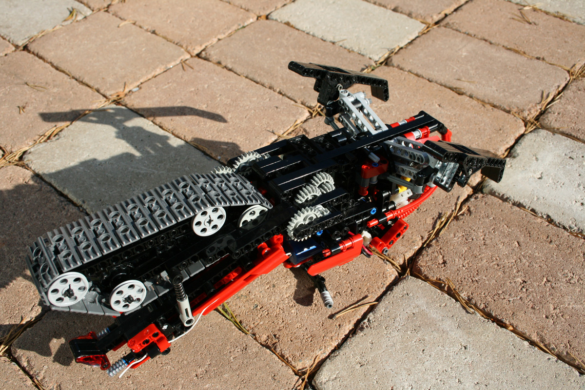 rc_snowmobile_07.jpg