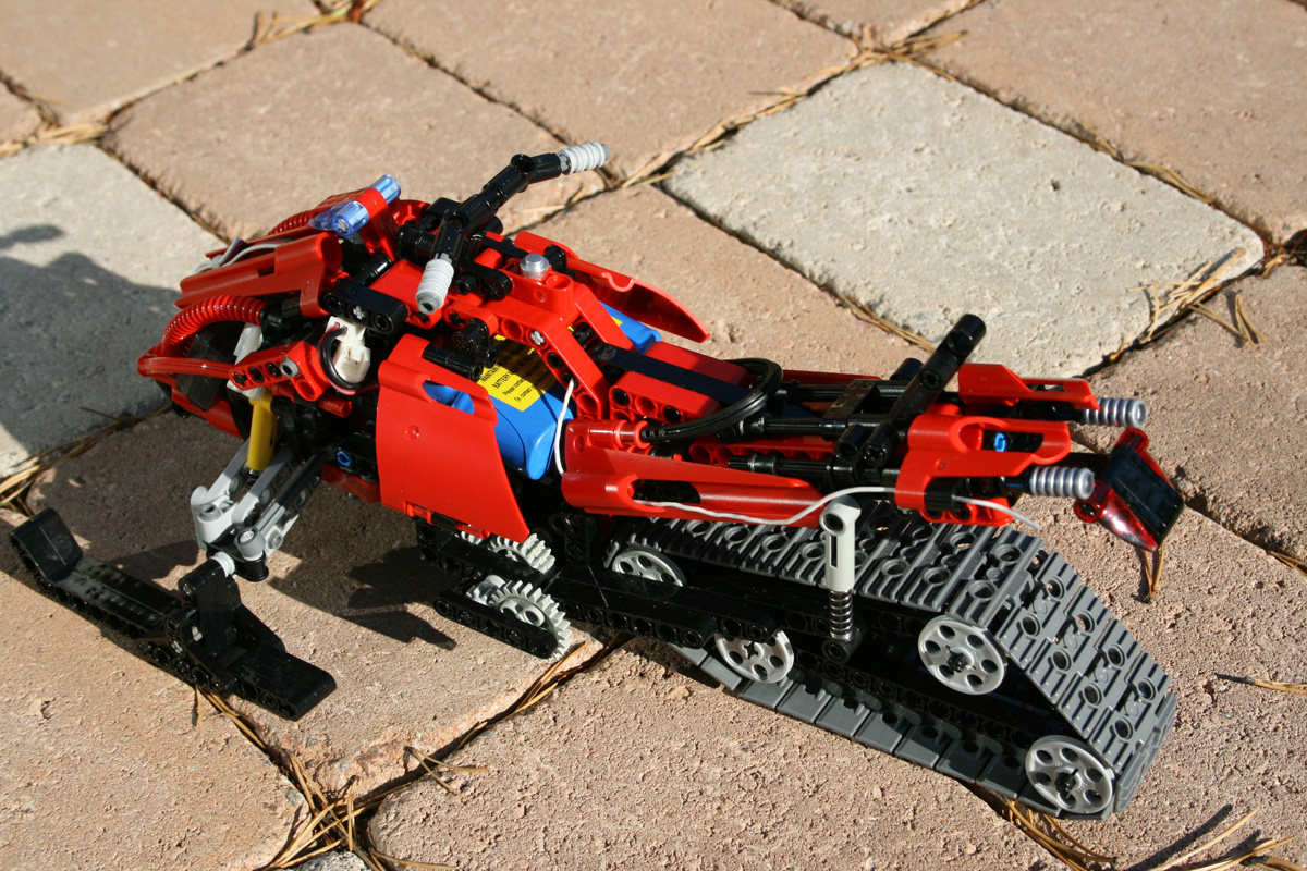 rc_snowmobile_18.jpg