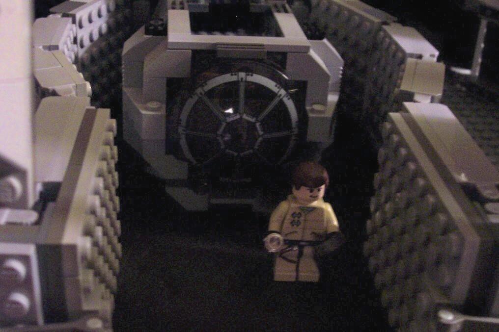 moc3-asmugglerandhisshiplight.jpg