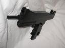 uzi_004.jpg