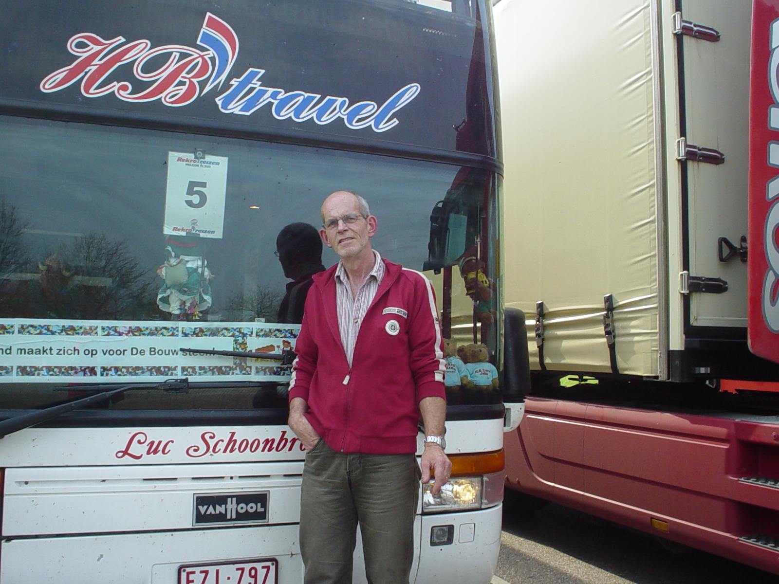 bij_de_bus.jpg