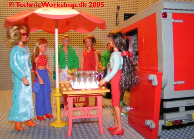 coke_truck_002.jpg