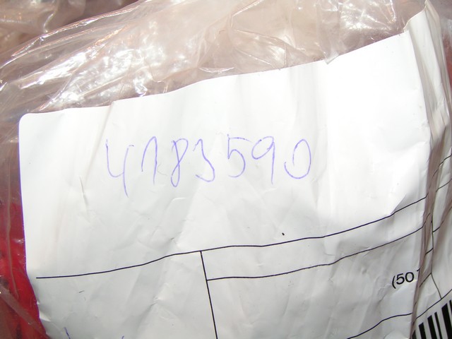 4183590-2.jpg