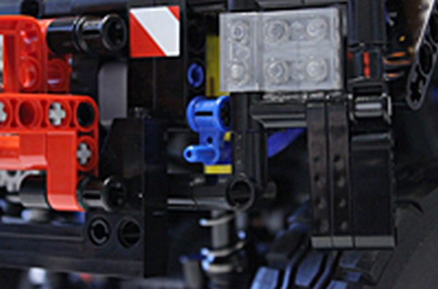 8110_new_parts_002.jpg
