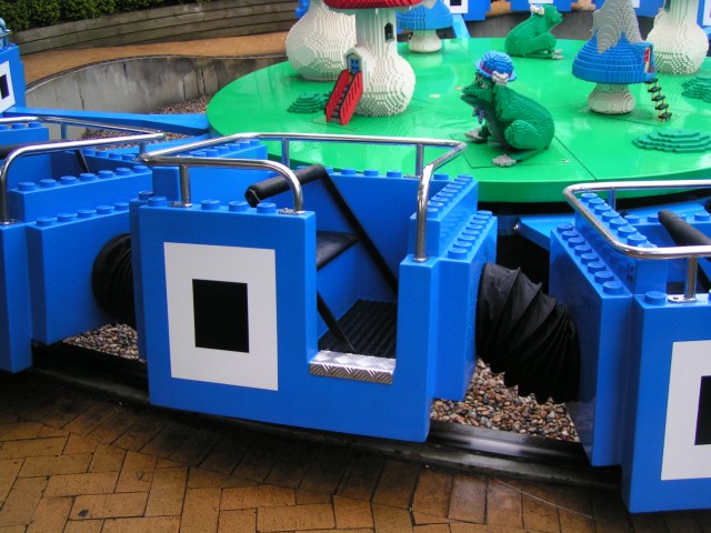 caterpillar_001.jpg