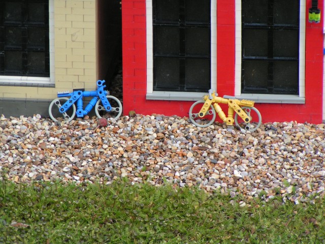 miniland_vehicles_008_bicycles.jpg