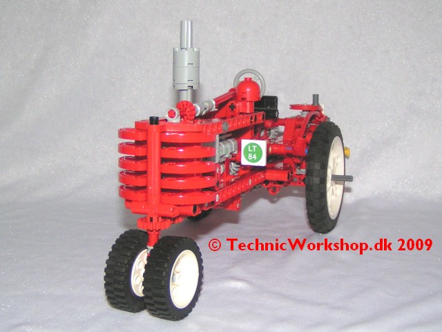 farmall_m_001.jpg
