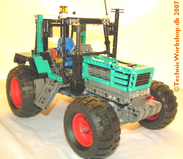 fendt_favorit_515c_001.jpg