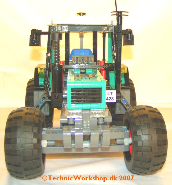 fendt_favorit_515c_003.jpg