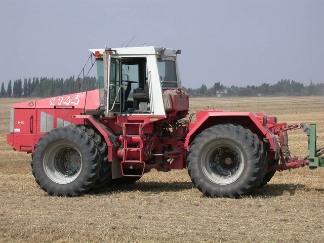 kirovets_k745_103.jpg