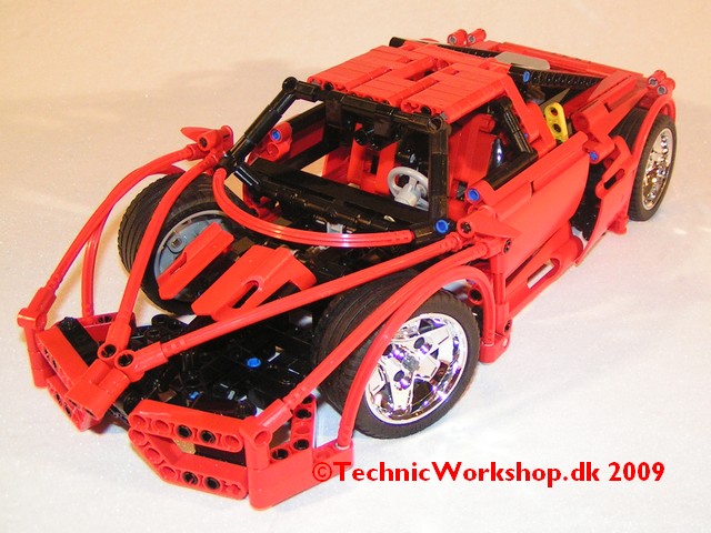 midi_size_ferrari_enzo_002.jpg
