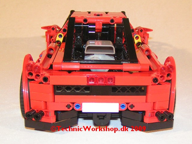 midi_size_ferrari_enzo_005.jpg