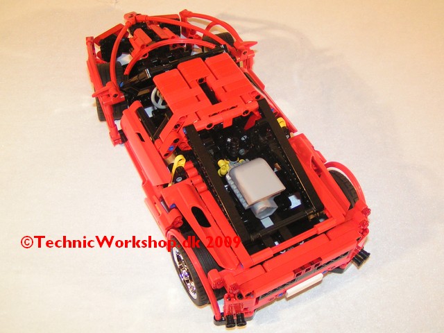 midi_size_ferrari_enzo_006.jpg
