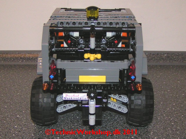 midi_size_8297_off_roader_006.jpg
