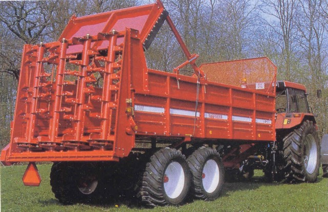 jf_st_12000_muck_spreader_100.jpg