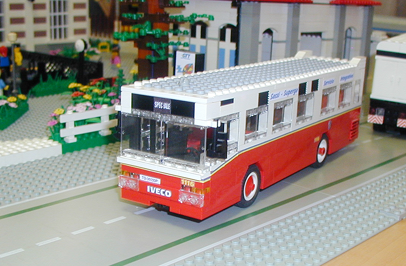 bus02.jpg