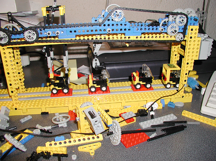 construc005.jpg