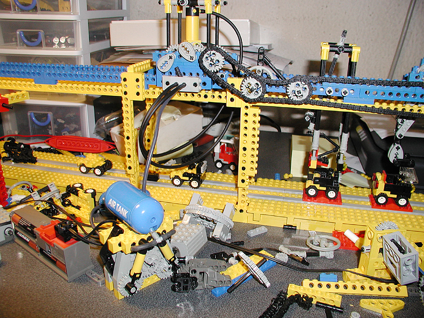 construc007.jpg