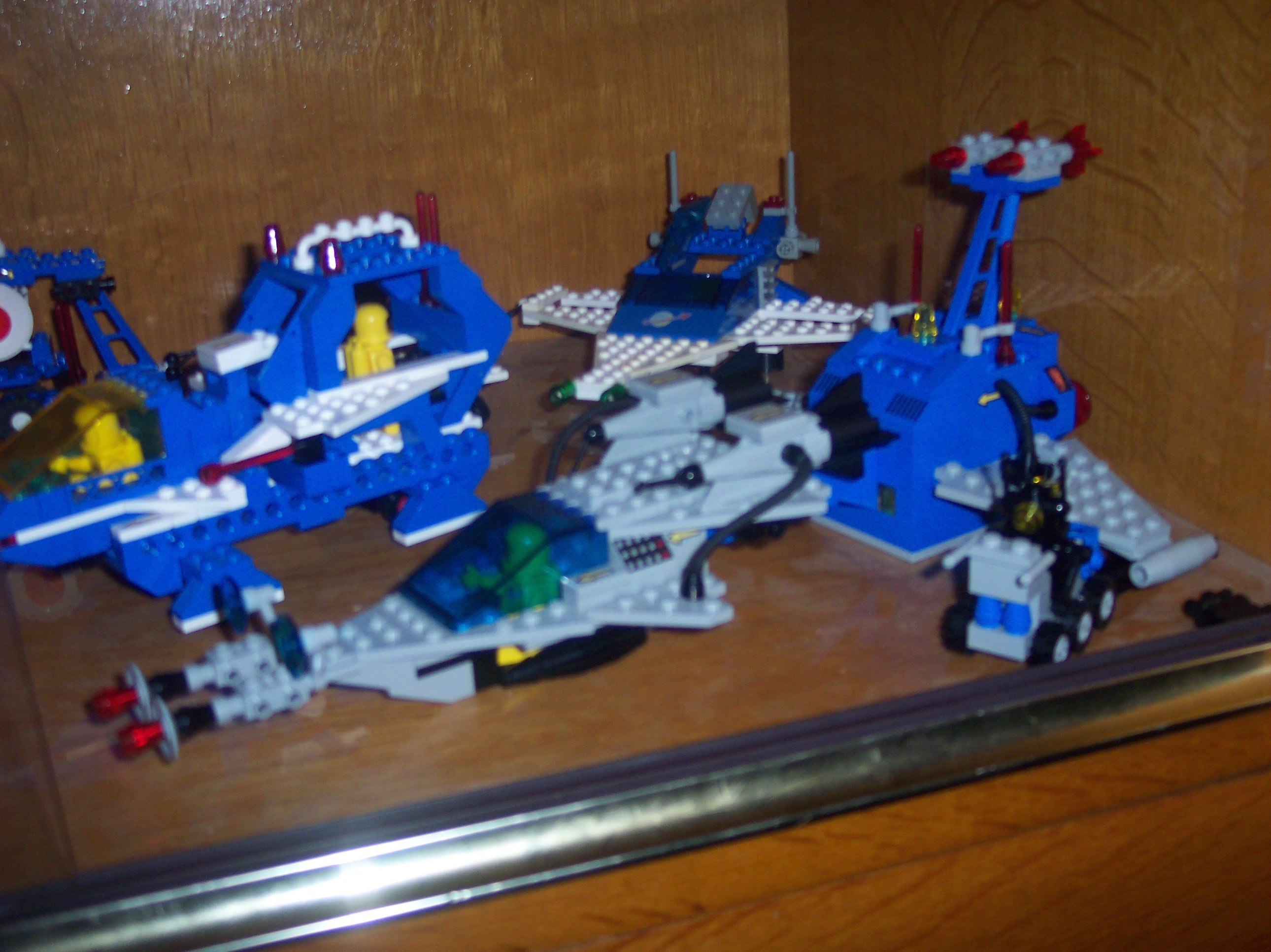 lego_classic_space_001.jpg