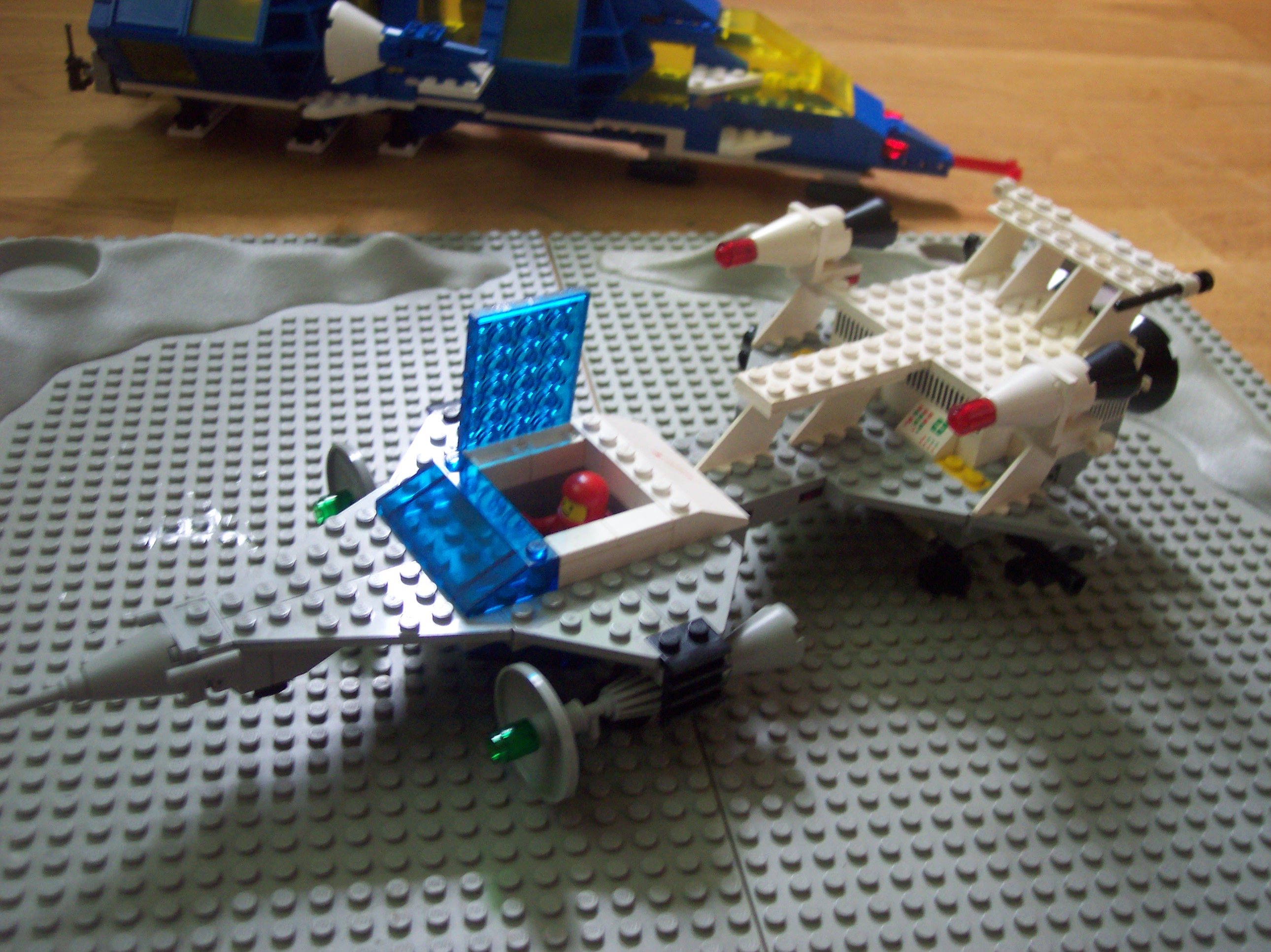 lego_classic_spacebase4_005.jpg