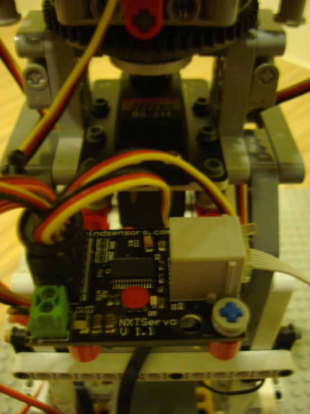roboarm-03-nxtservo.jpg
