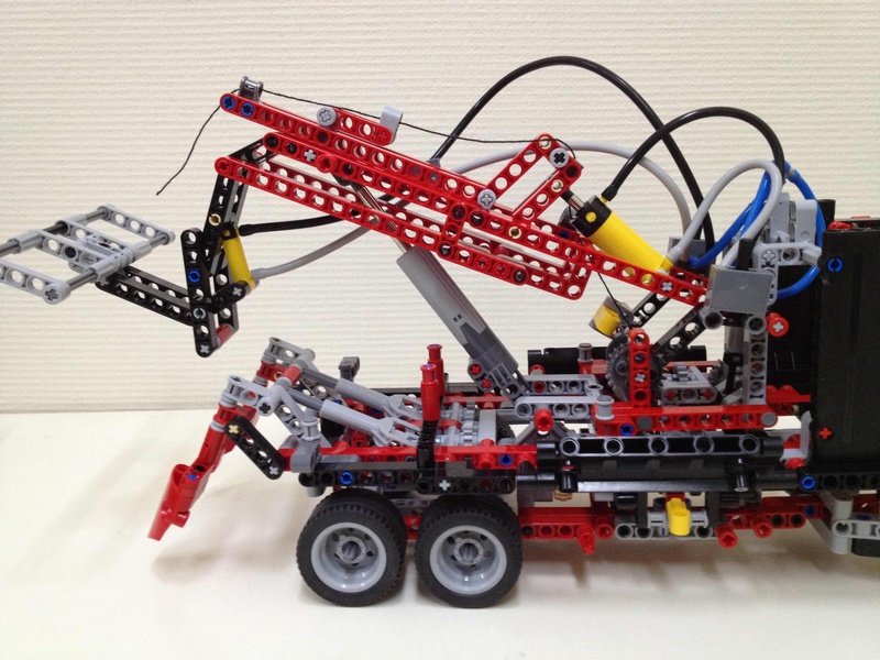 42008moc002.jpg