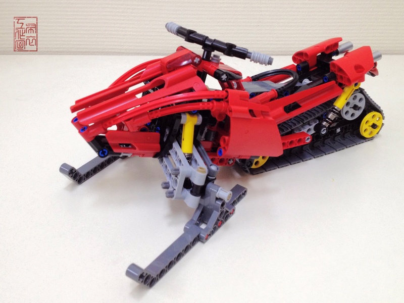 8272moc-006.jpg