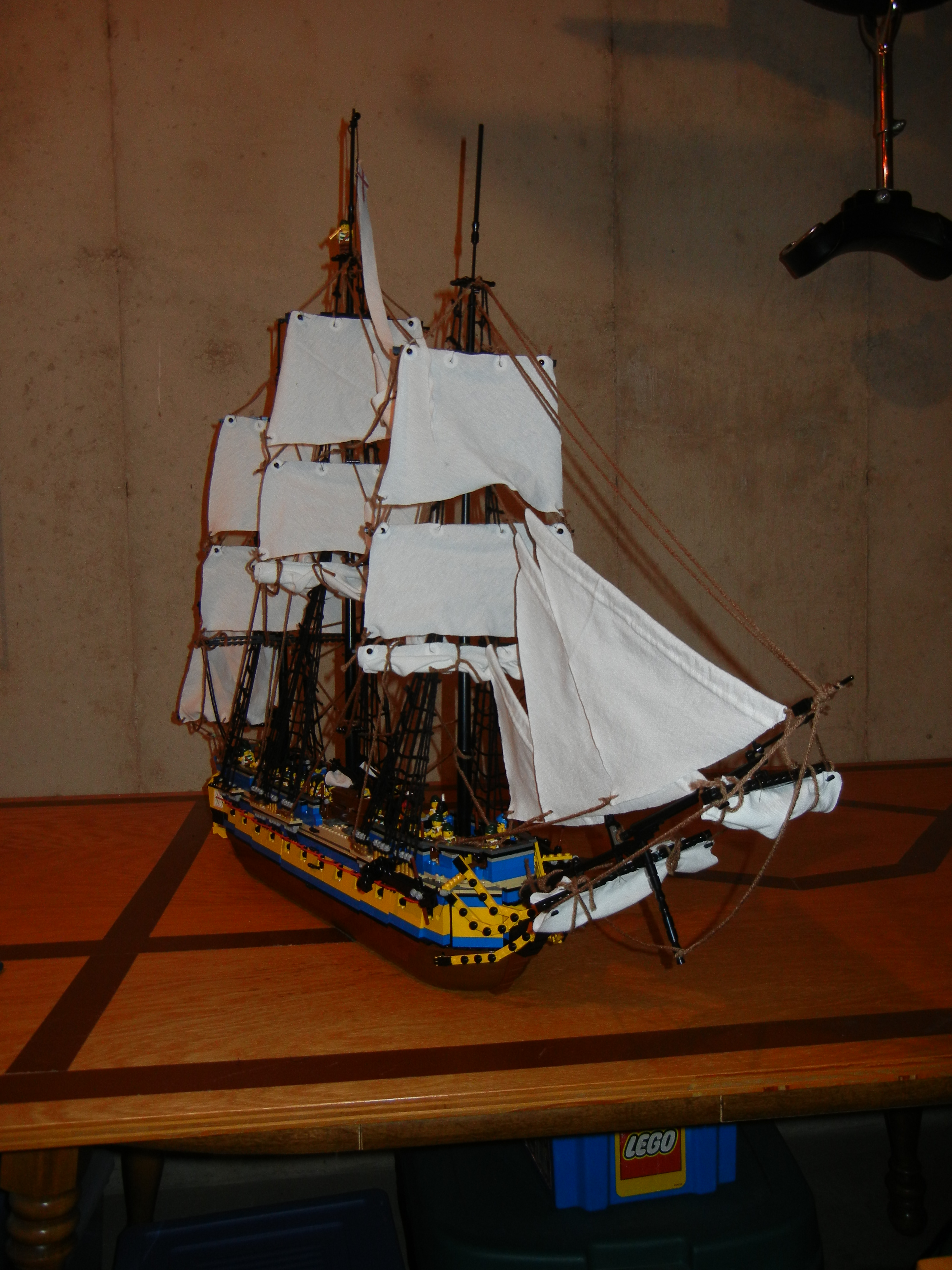 broadside_from_bow.jpg
