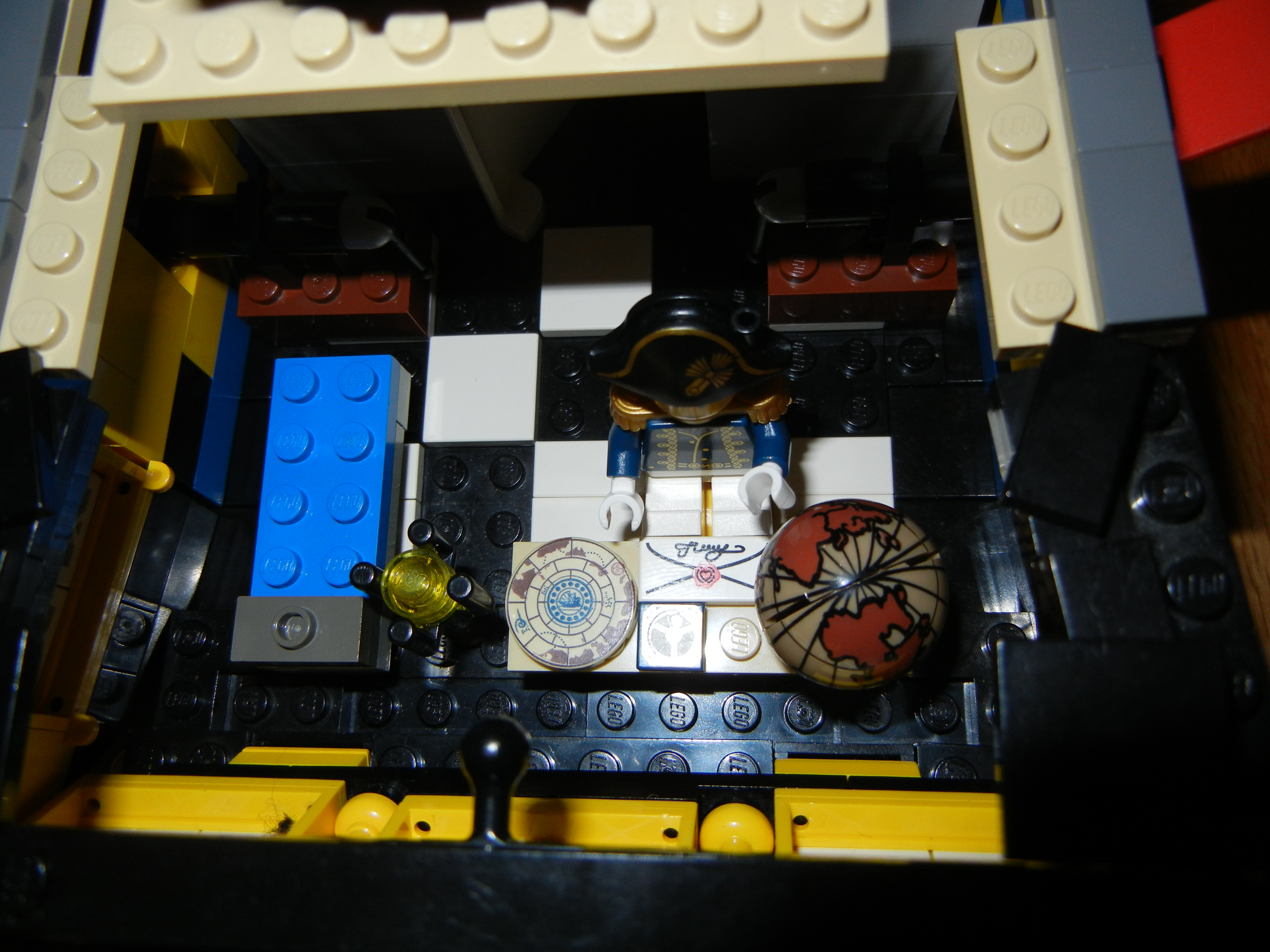 captains_cabin.jpg