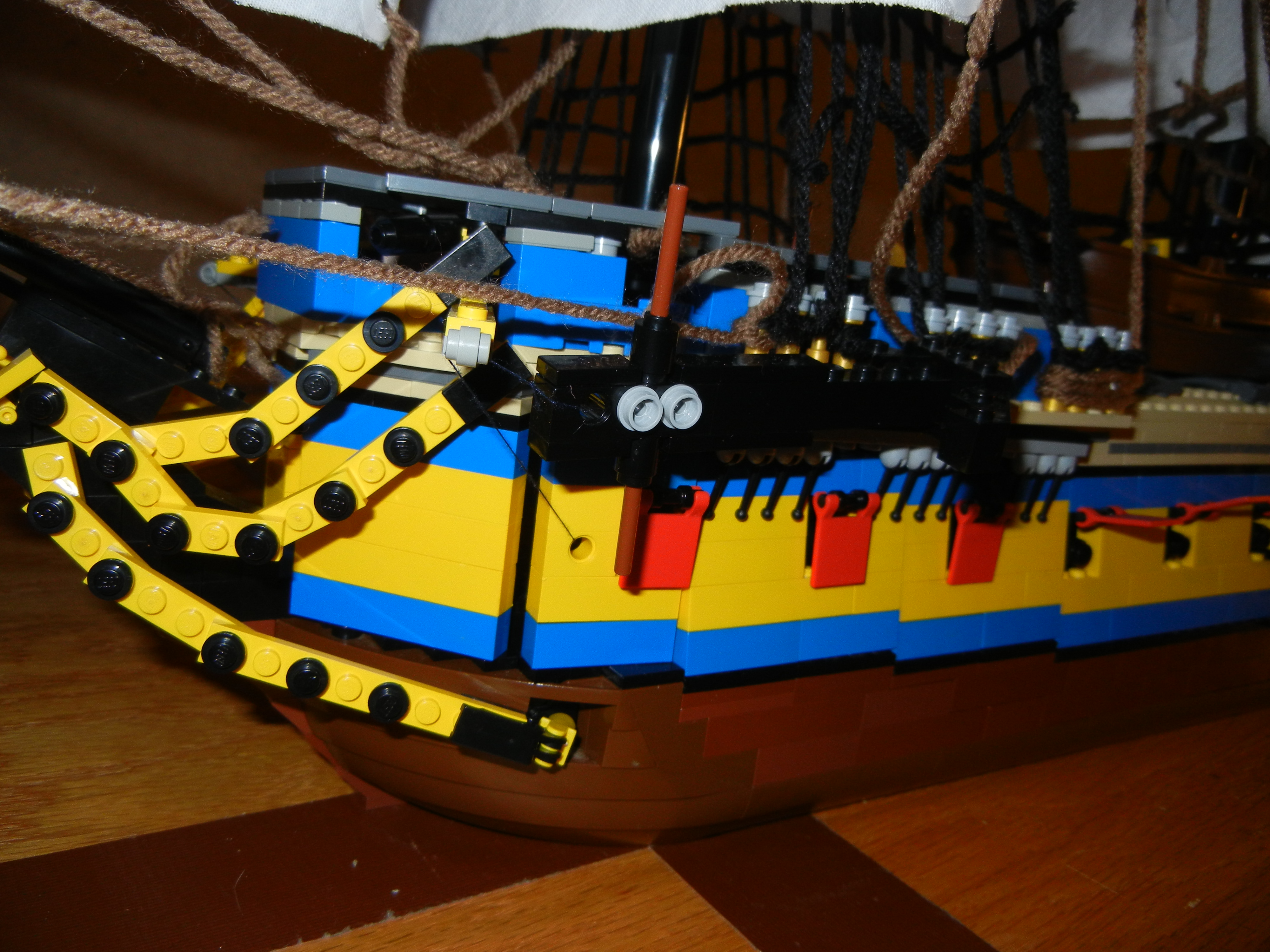 head_rails_and_anchor.jpg