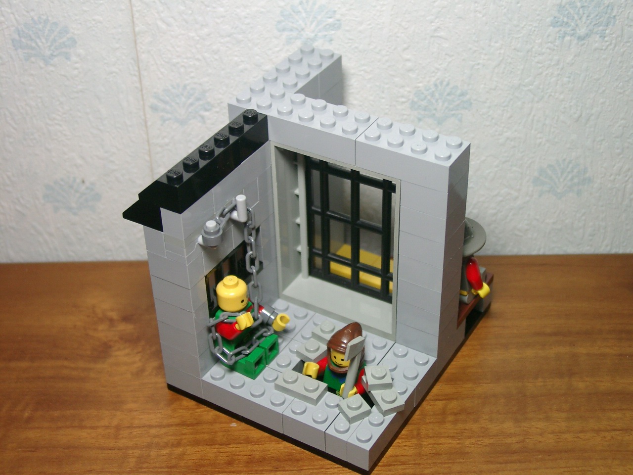 02_rescue.jpg