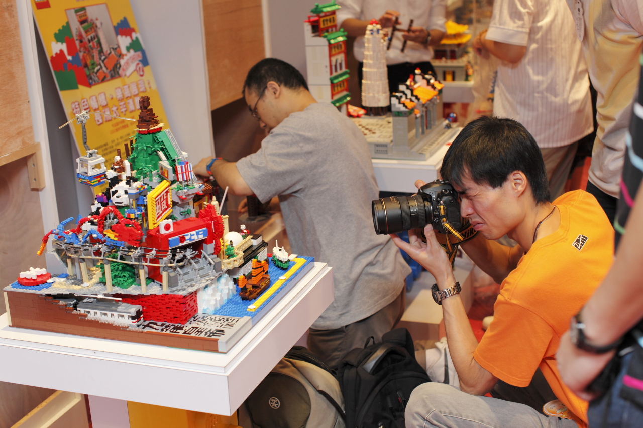 20100730_acghk2010_legosetup_14s.jpg