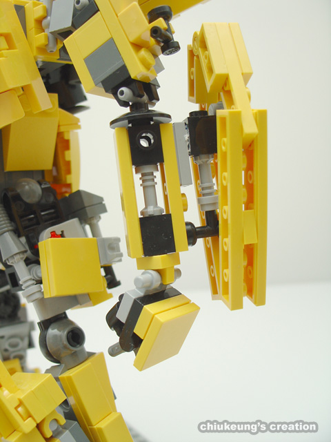 ck_bumblebee_07s.jpg