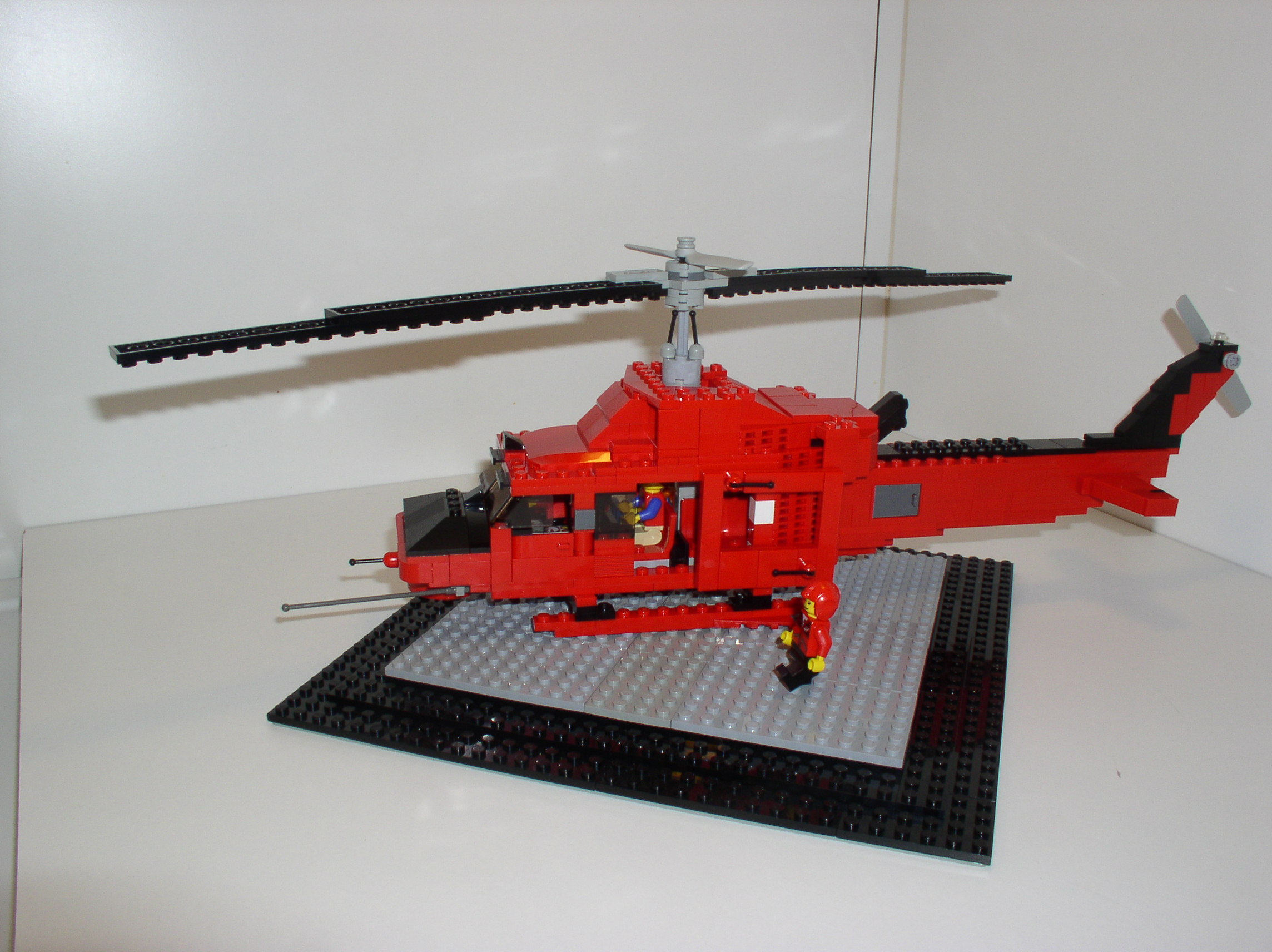 bell_212_003.jpg