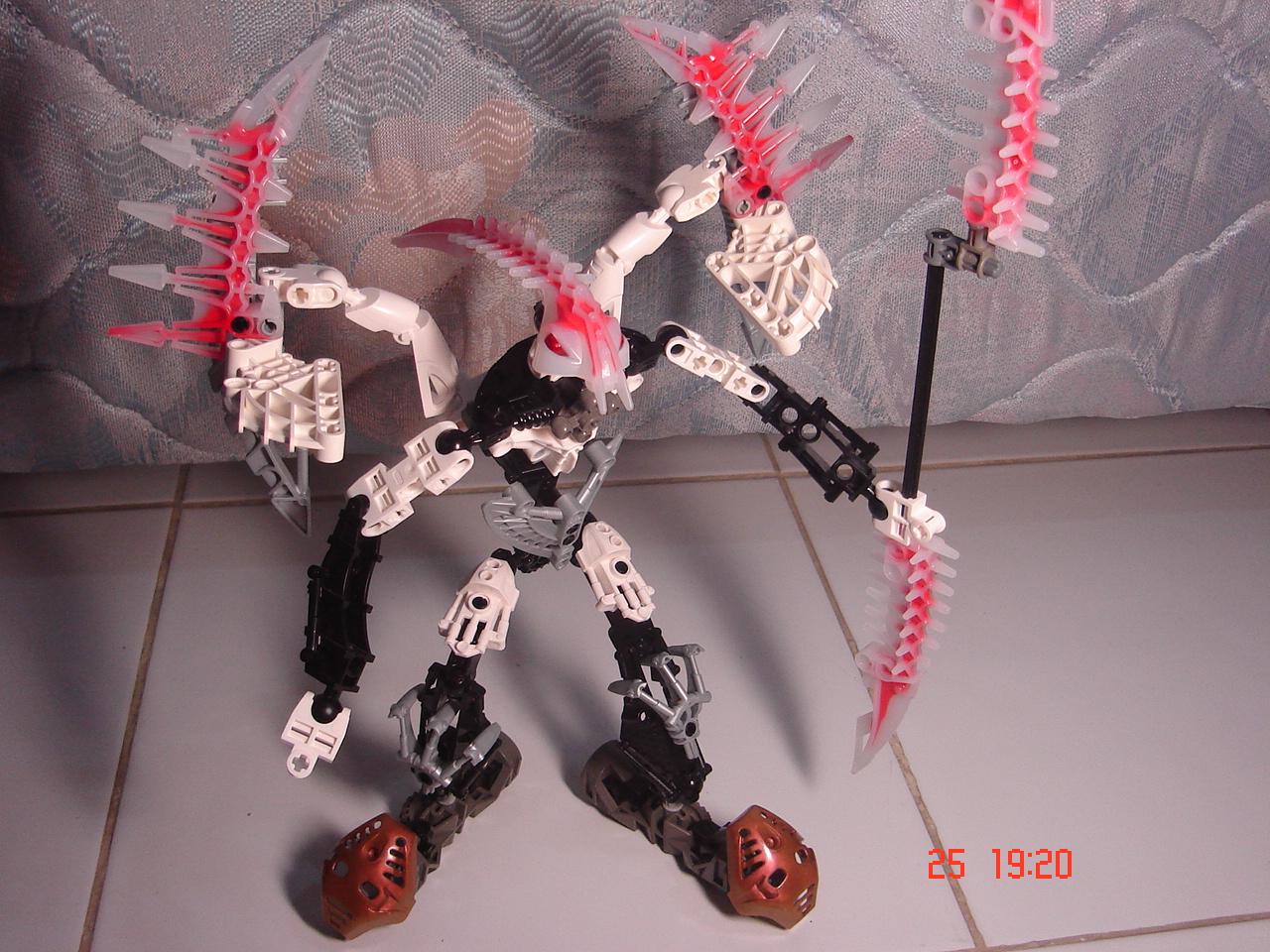 makuta_icurix.jpg