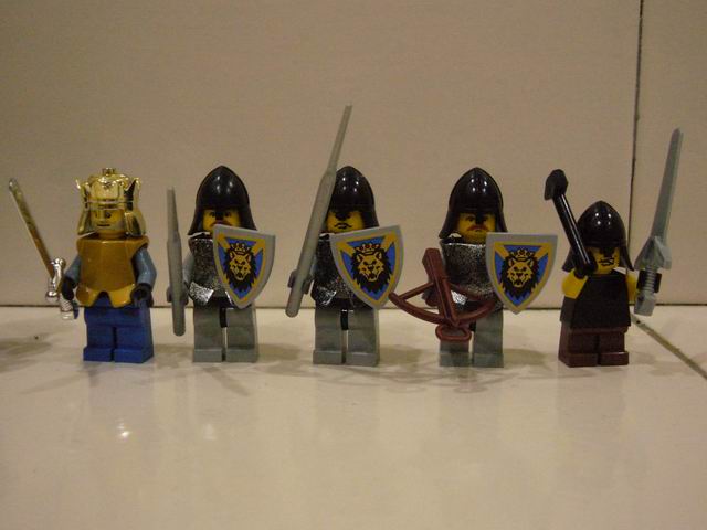 03_minifigure_3.jpg