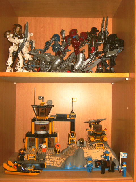 11_bionicles_n_hq_for_world_rescue.jpg
