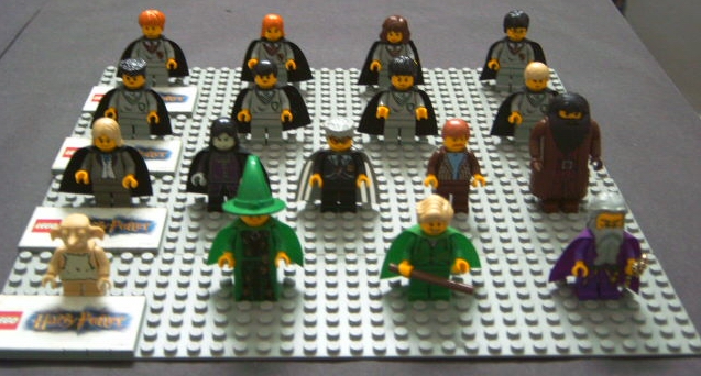 free_gift_hp_minifig_b.jpg